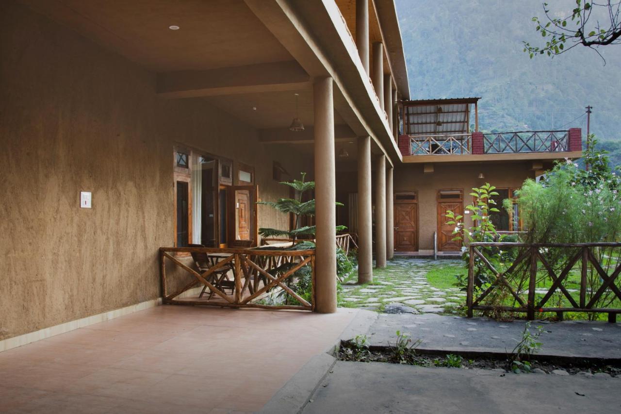 Shivadya Tirthan - Tirthan Valley Banjār المظهر الخارجي الصورة